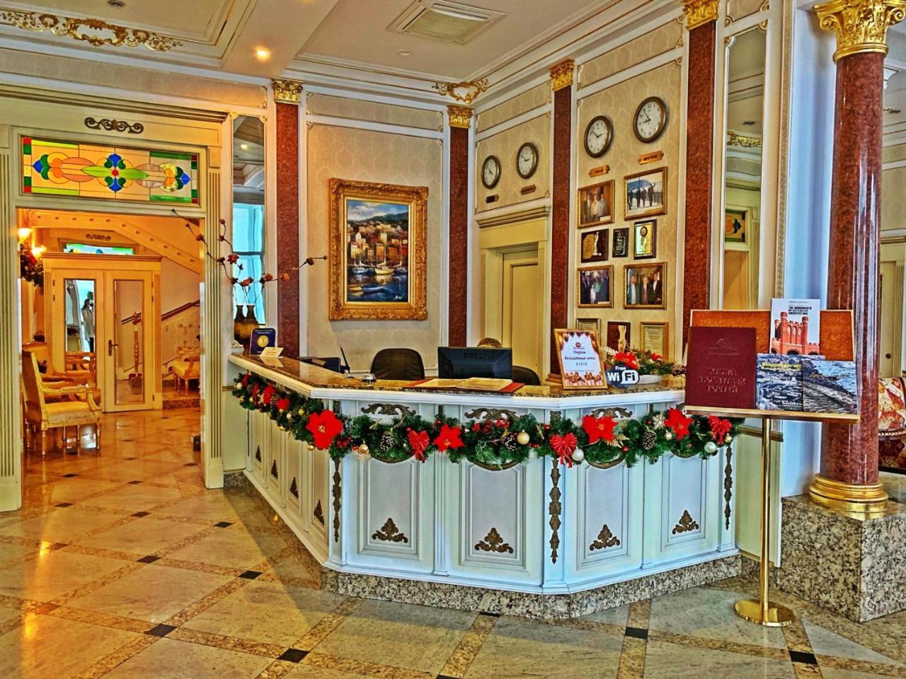 Hotel Grand Palace Svetlogorsk Exterior foto